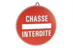 Chasse interdite diam. 28 cm, Rouge